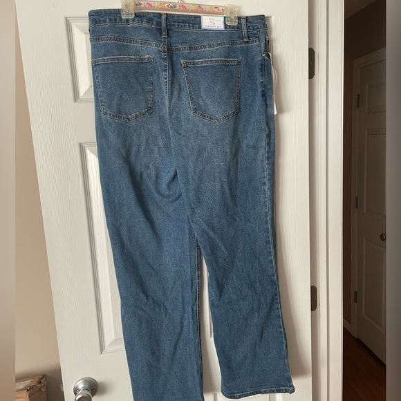 Tinseltown High Rise Straight Leg Jeans - Picture 4 of 6
